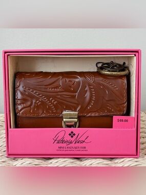 Patricia Nash Mini Leather Lanza Tooled Push Lock Wallet brand new in box!